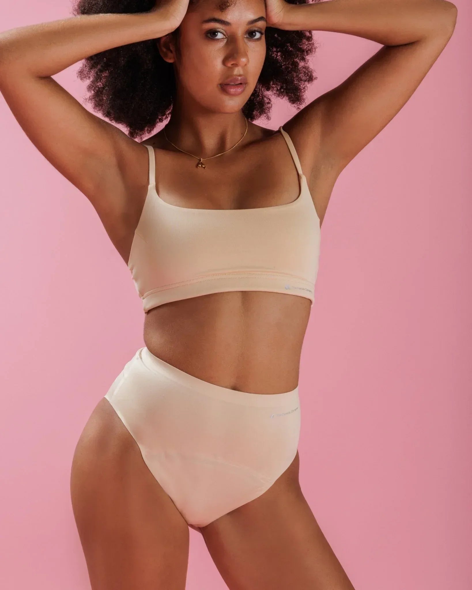 the-female-company-ultra-strong-high-waist-seamless-perioden-slip-mit-extra-hohe image 5