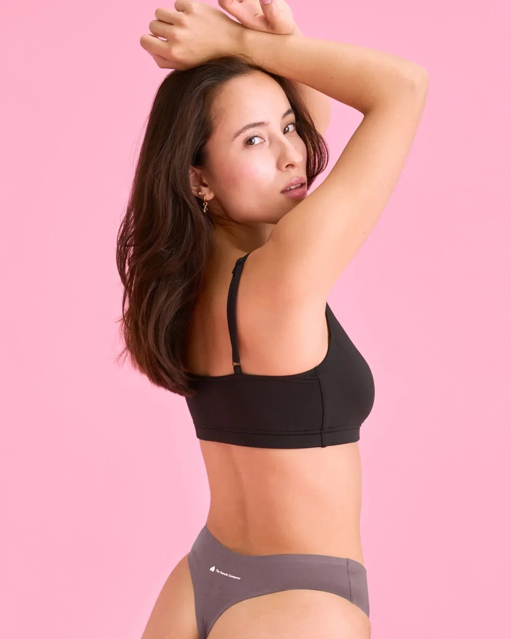 the-female-company-medium-tanga-seamless-lace-period-panty-mit-flexi-technology- image 4