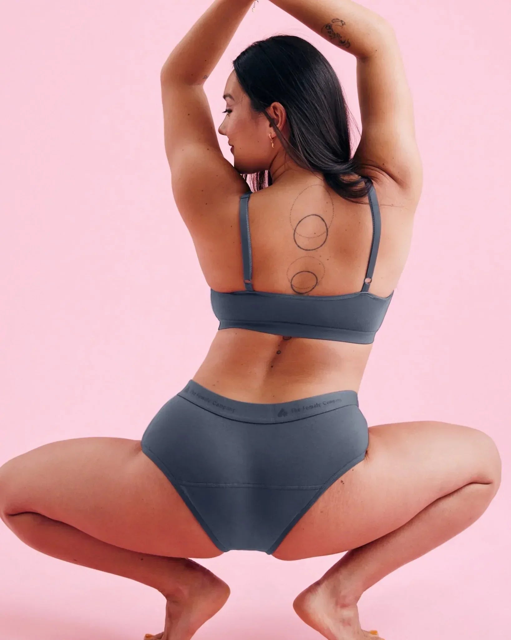the-female-company-extra-strong-high-waist-organic-cotton-period-panty-anthracit image 6