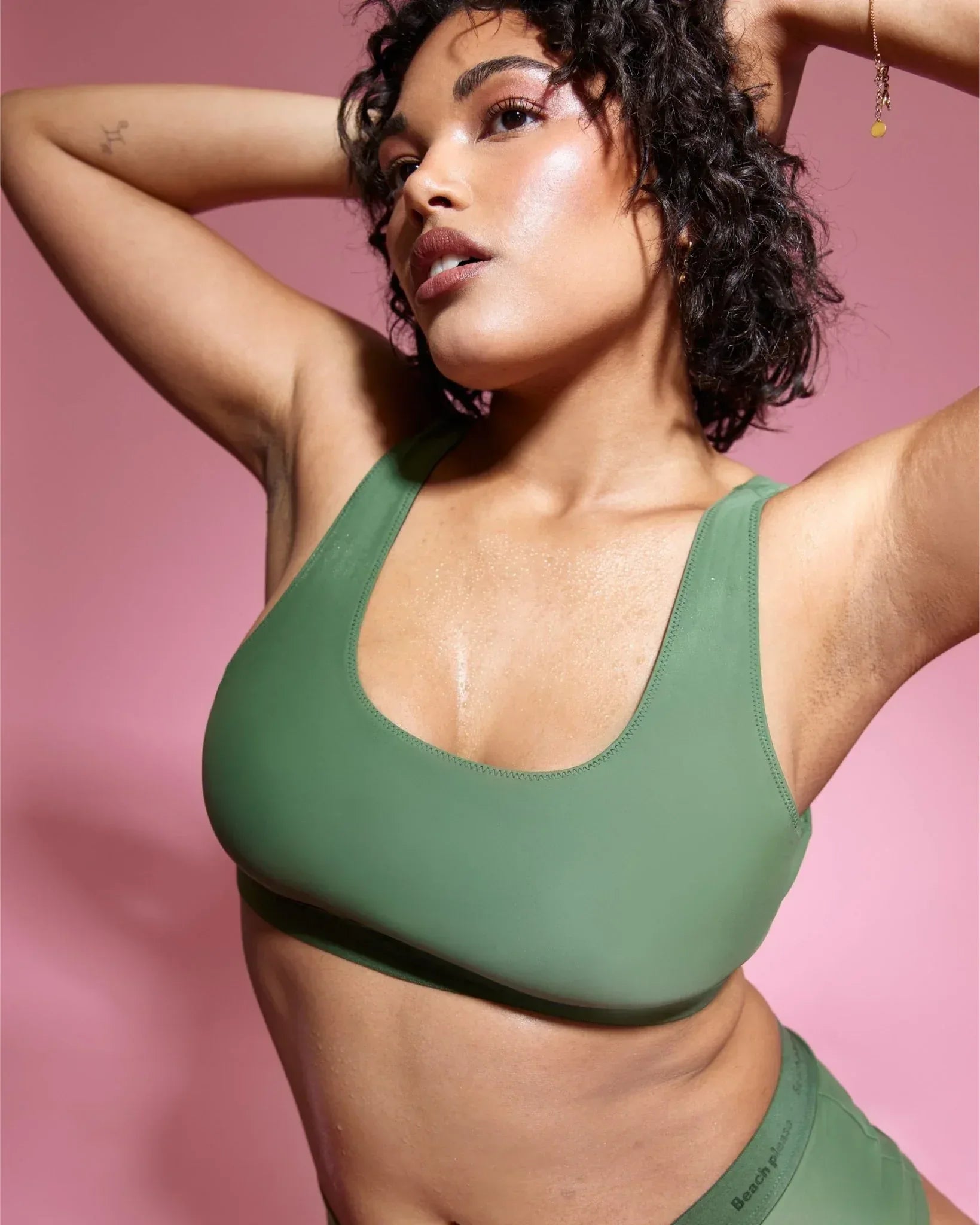 the-female-company-bikinitop-active image 5