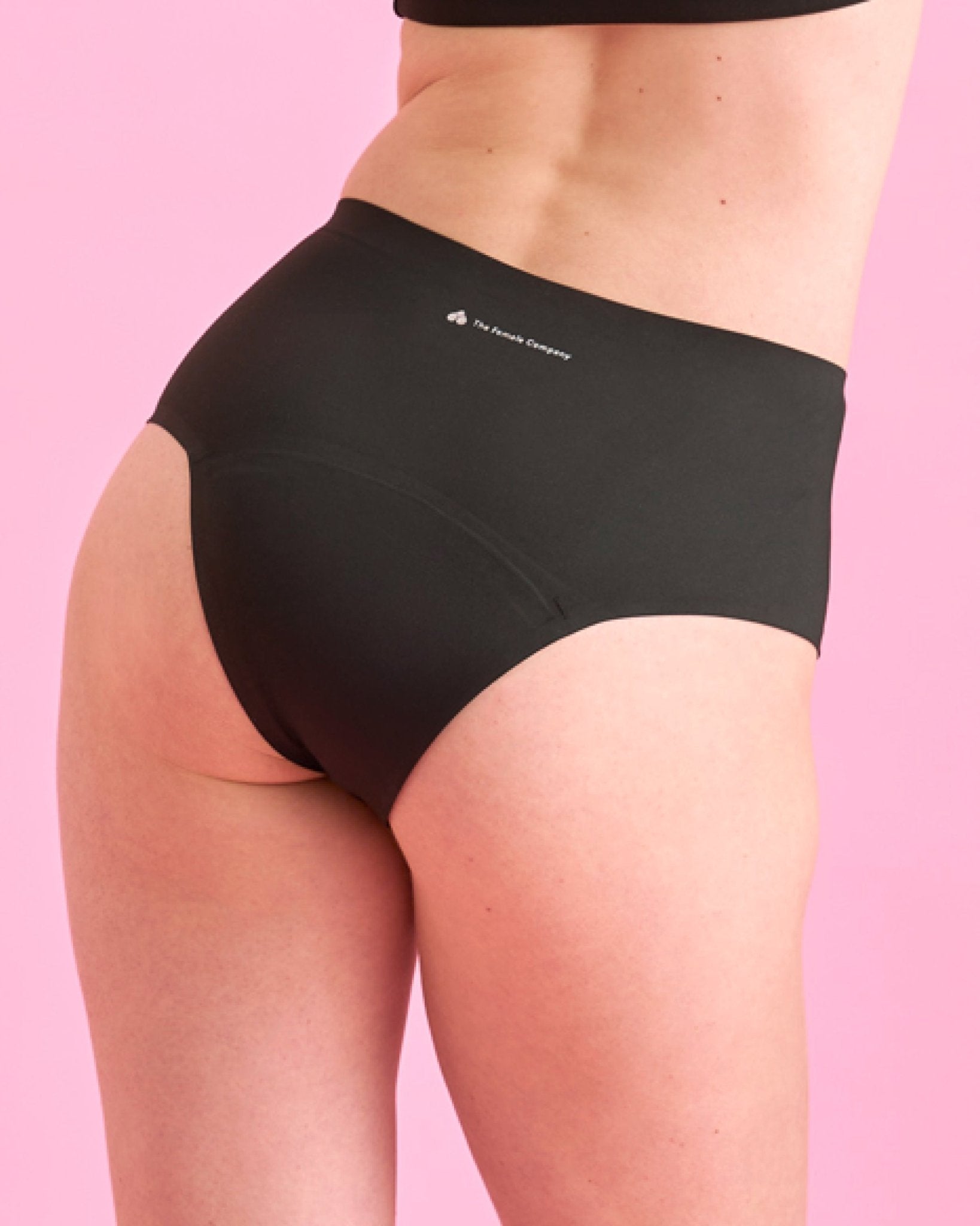 the-female-company-seamless-light-hipster-period-panty-light-mit-xtra-thin-saugl image 2