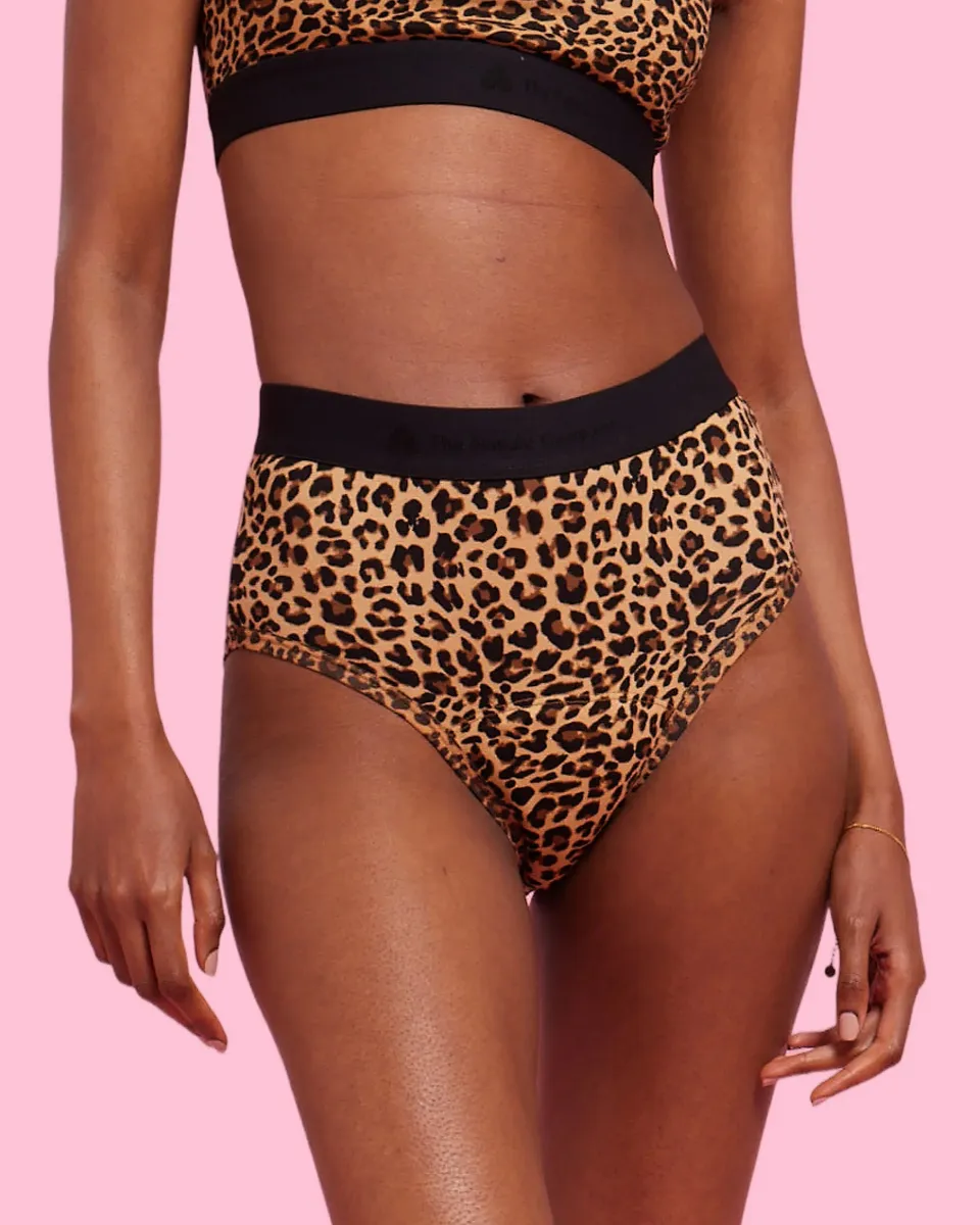the-female-company-seamless-period-panty-high-waist-ultra-strong-leo-collection- image 1