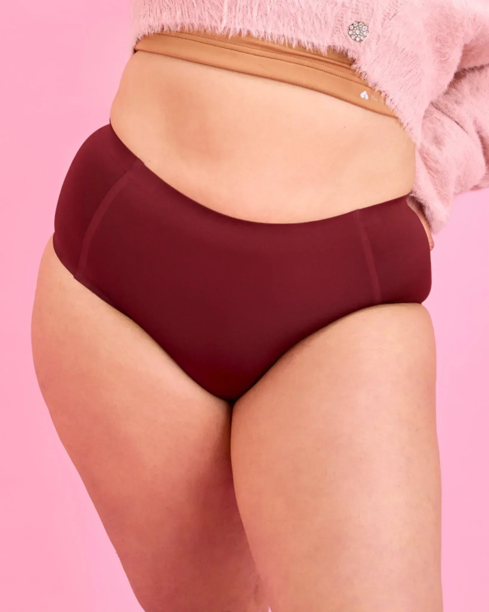 the-female-company-seamless-light-hipster-period-panty-mit-sauglage-xtra-thin-sc image 4