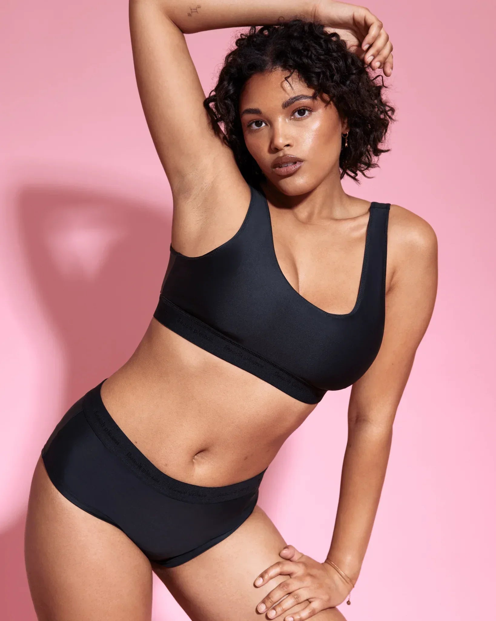 the-female-company-set-perioden-bikini-hipster-performance-bikinitop image 1