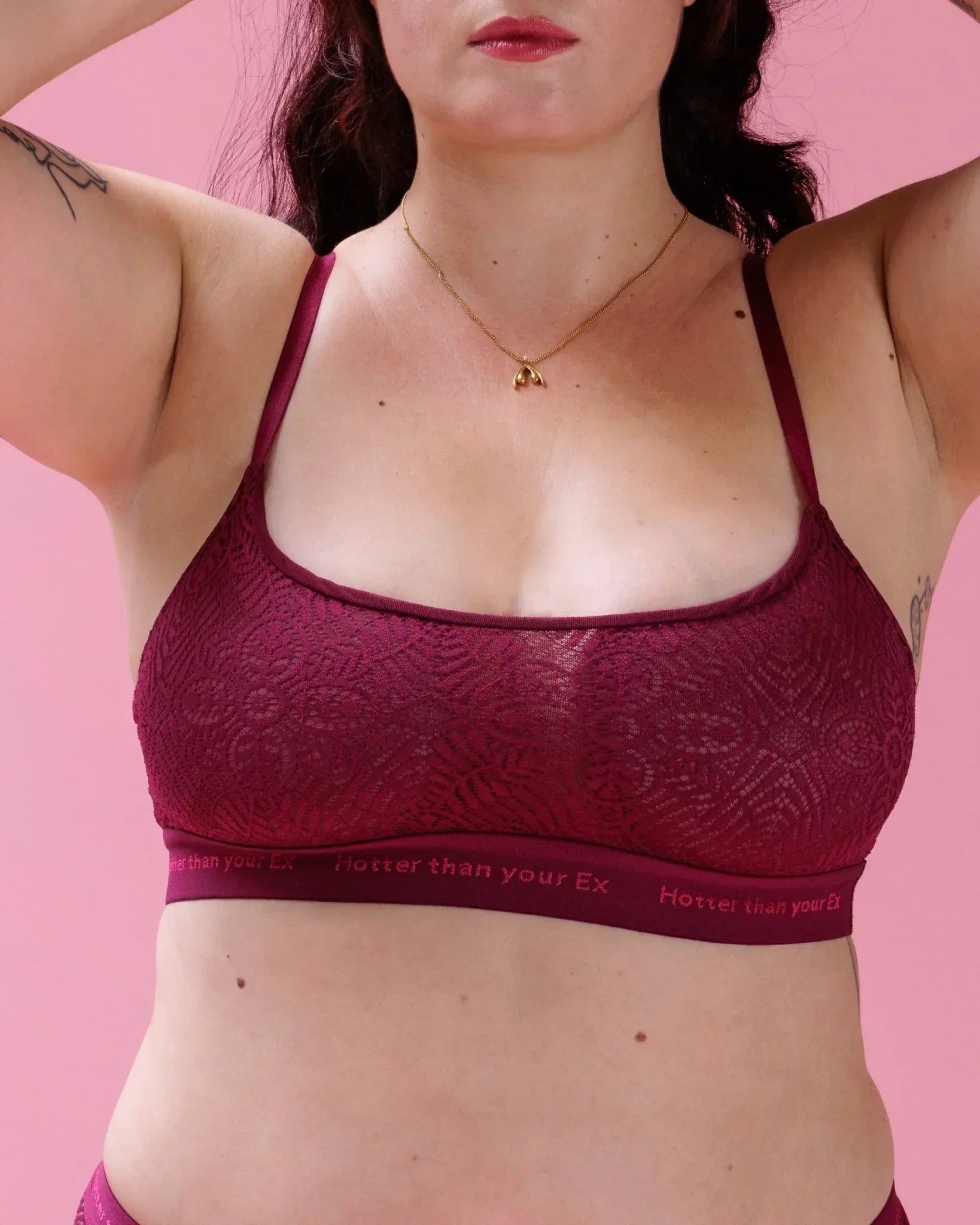 the-female-company-bralette-lace-b-gelfreier-spitzen-bh-in-magenta-purple image 3