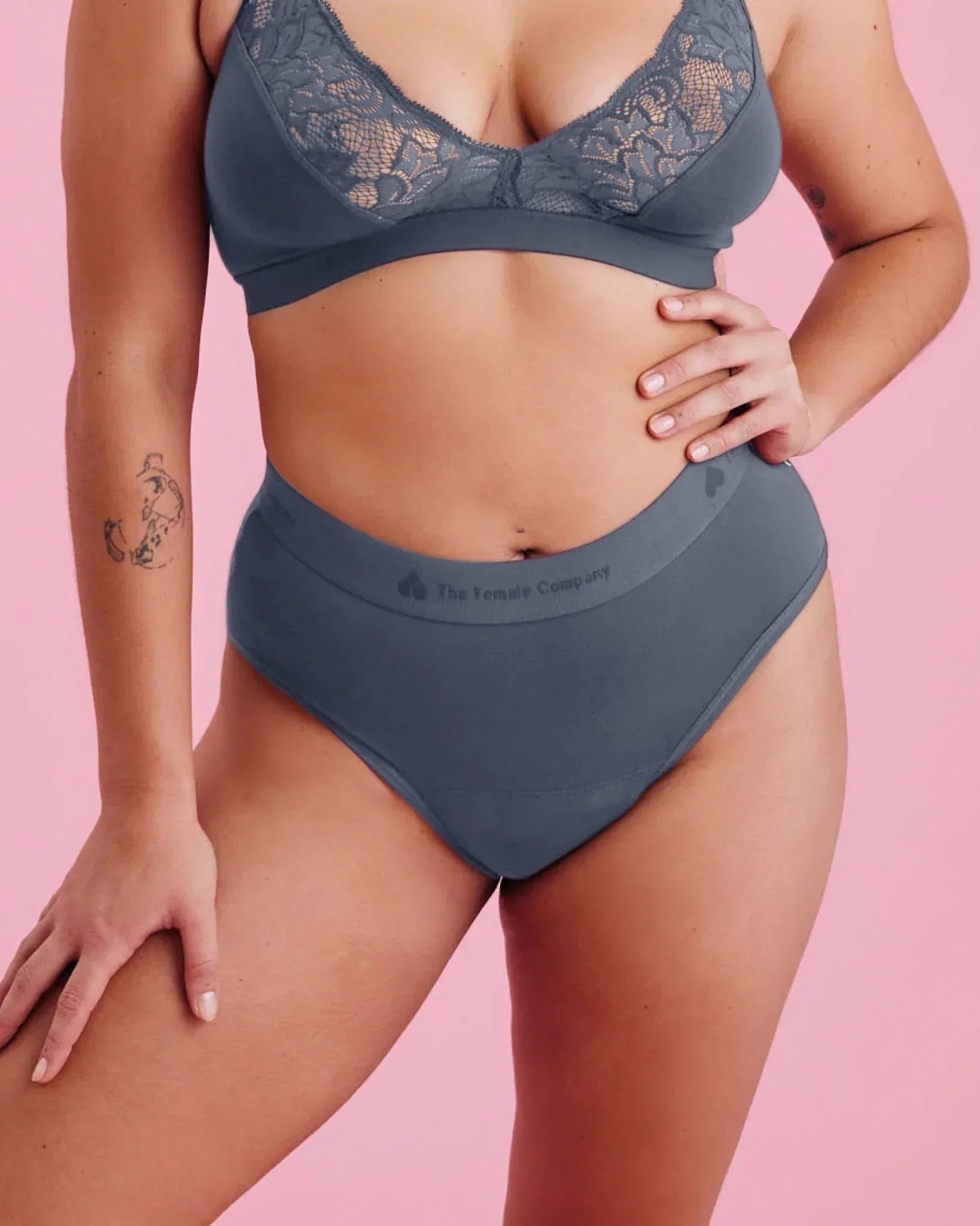 the-female-company-ultra-strong-high-waist-organic-cotton-period-panty-f-r-stark image 5