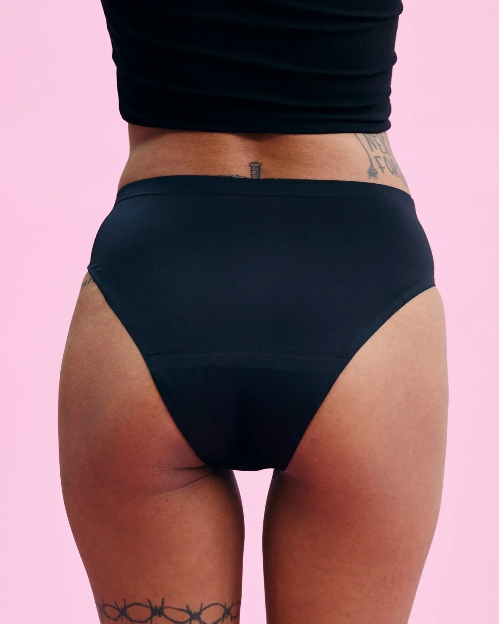 the-female-company-ultra-strong-seamless-period-panty-schwarz image 8