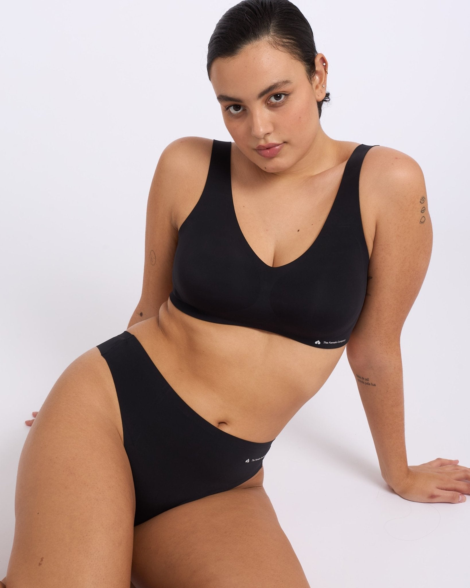 the-female-company-set-seamless-comfort-slip-bralette image 7