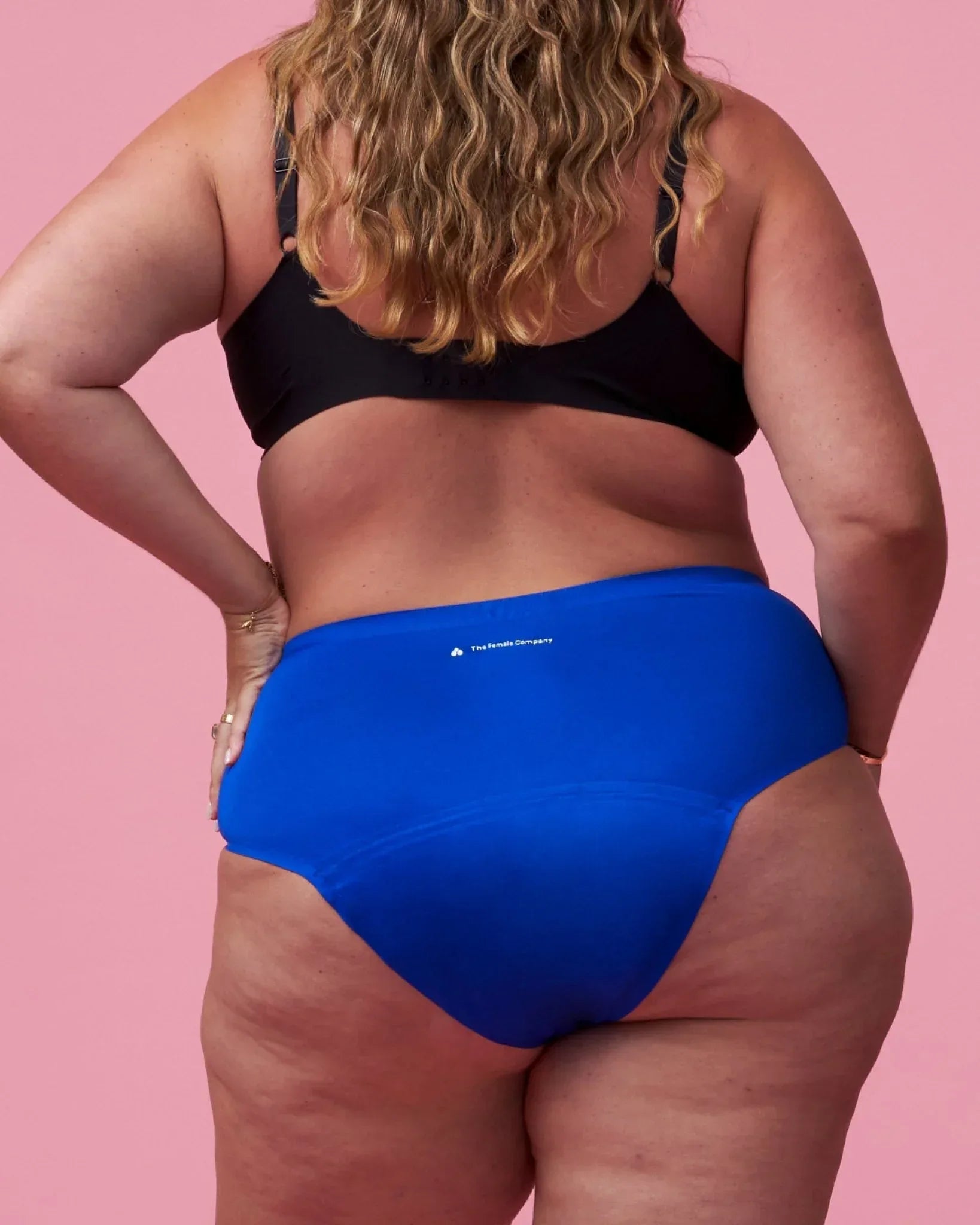 the-female-company-seamless-curve-high-waist-extra-strong-period-panty image 3