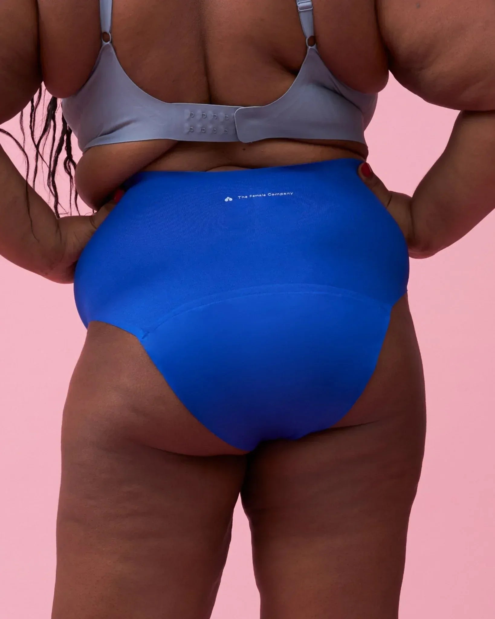 the-female-company-ultra-strong-high-waist-seamless-curve-period-panty-electric- image 4