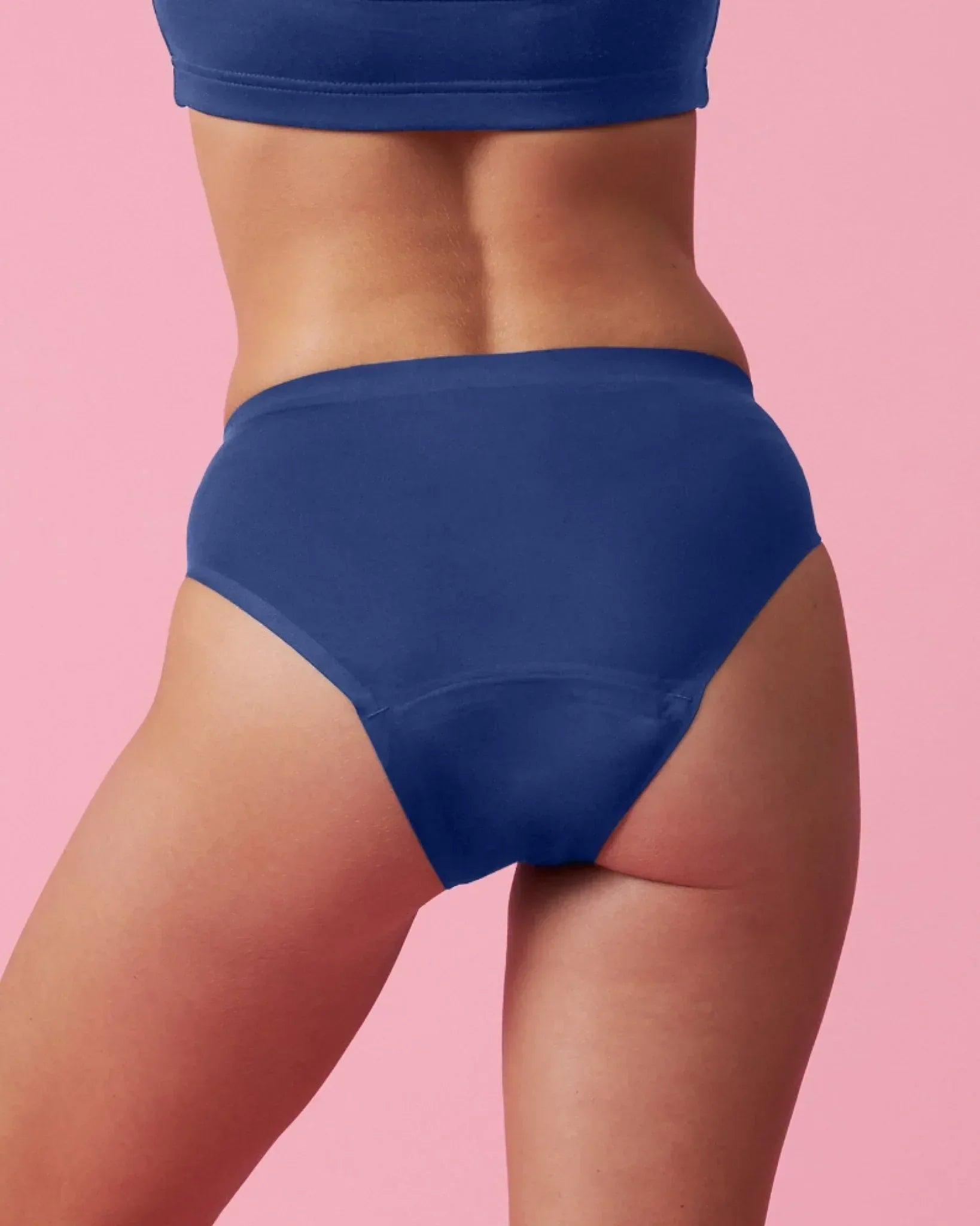 the-female-company-extra-strong-slip-seamless-period-panty-mit-fluid-protection- image 2