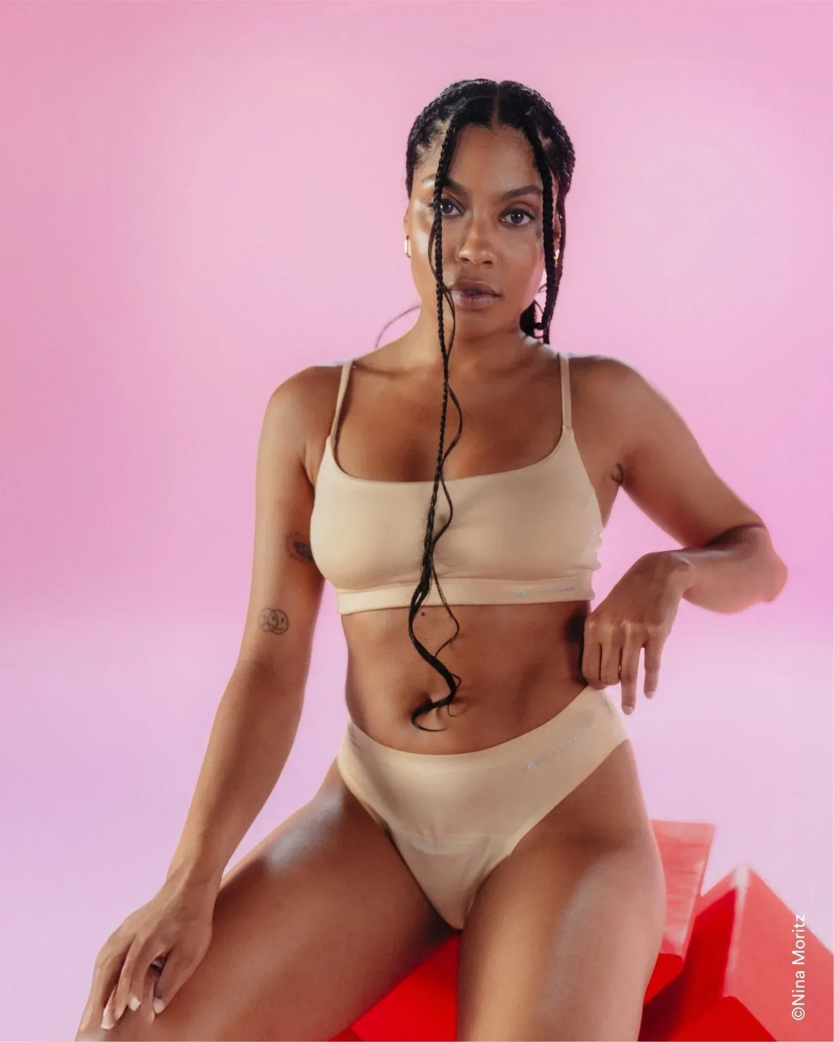the-female-company-seamless-period-panty-set-seamless-thong-bralette image 2