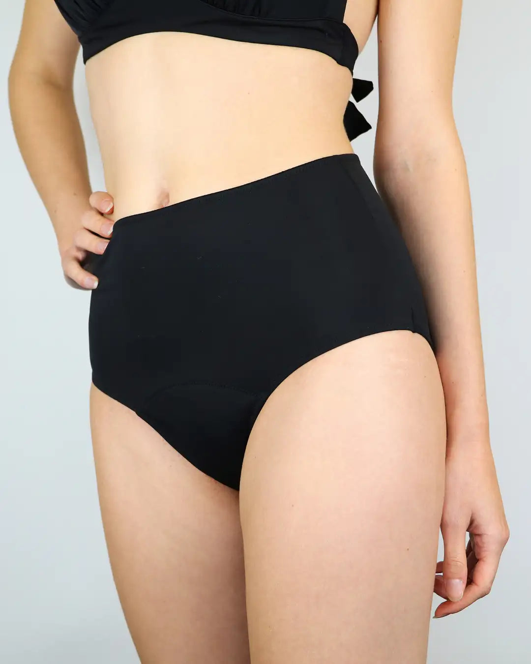 mylily-perioden-bikinihose-high-waist-schwarz image 3