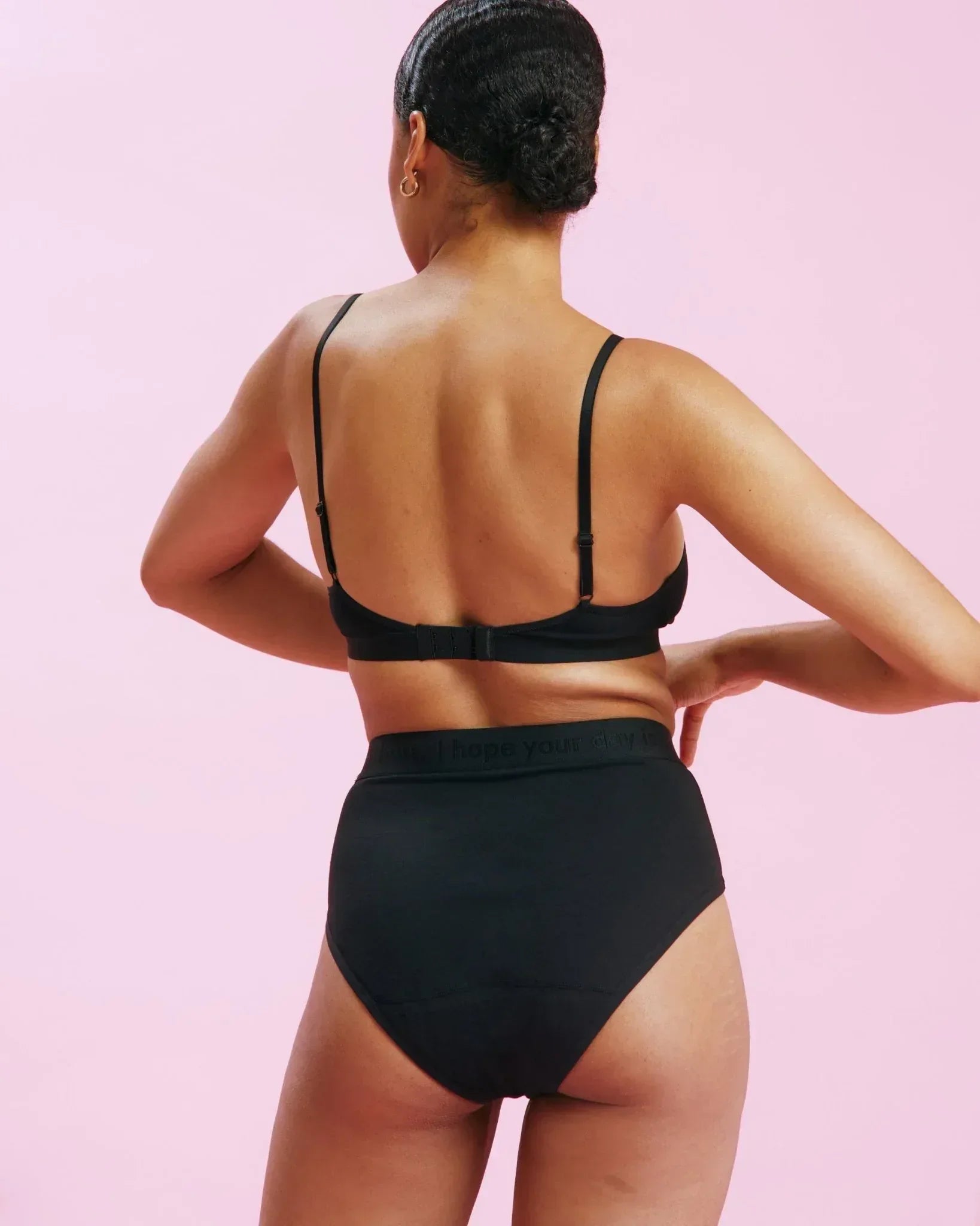the-female-company-high-waist-1-0-periodenslip-medium-bio-baumwolle-schwarz image 3