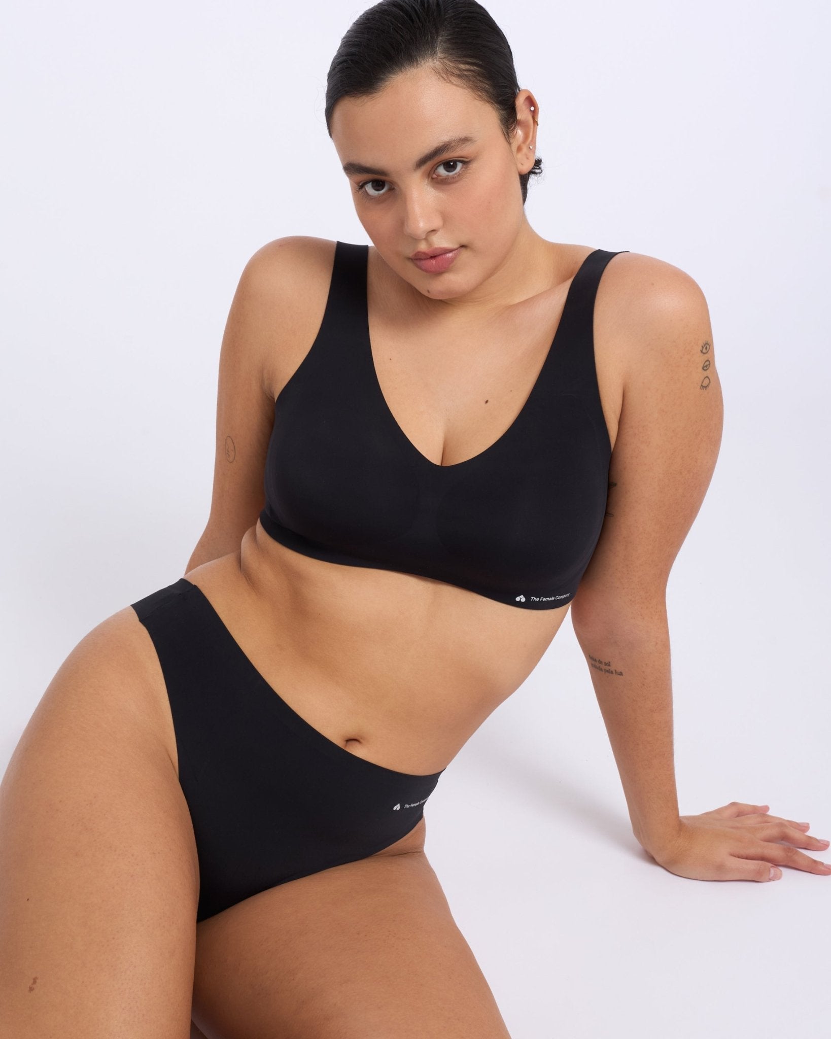 the-female-company-seamless-comfort-tanga-bralette-set image 3