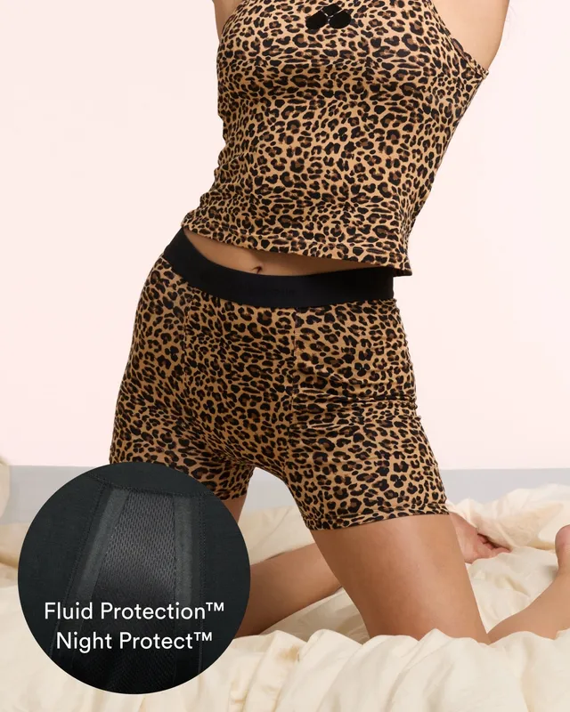 the-female-company-extra-strong-shorts-sleep-night-protect-period-short-schwarz image 1