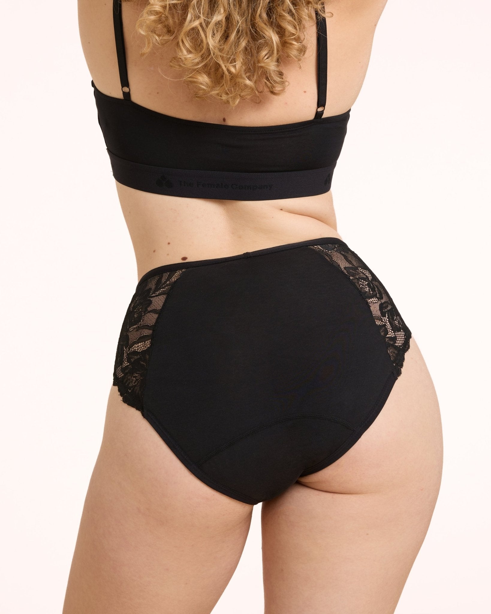 the-female-company-periodenunterw-sche-ultra-strong-high-waist-cotton-lace-schwa image 4