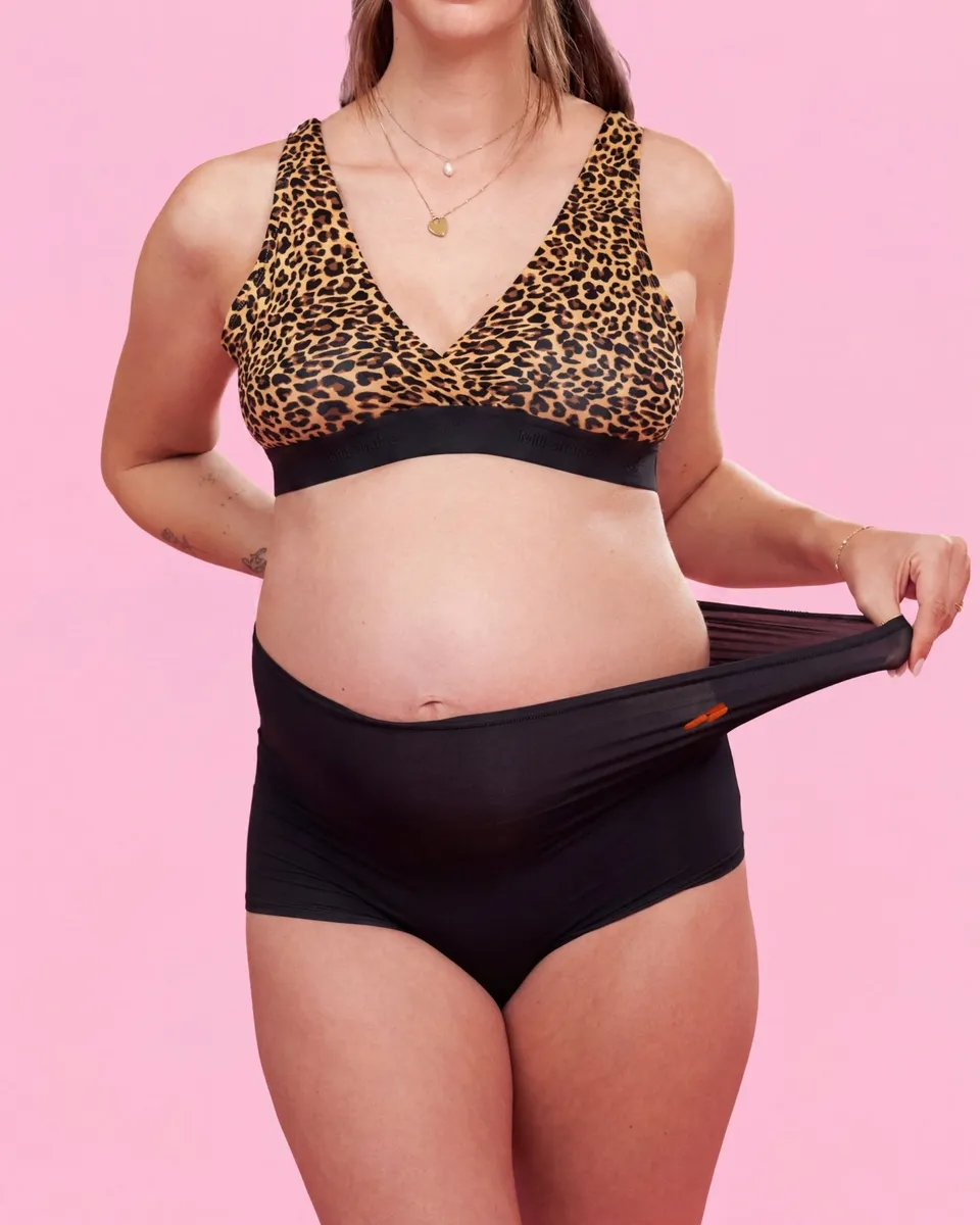 the-female-company-femgrow-panty-high-waist-mammabra-still-bh-set image 1