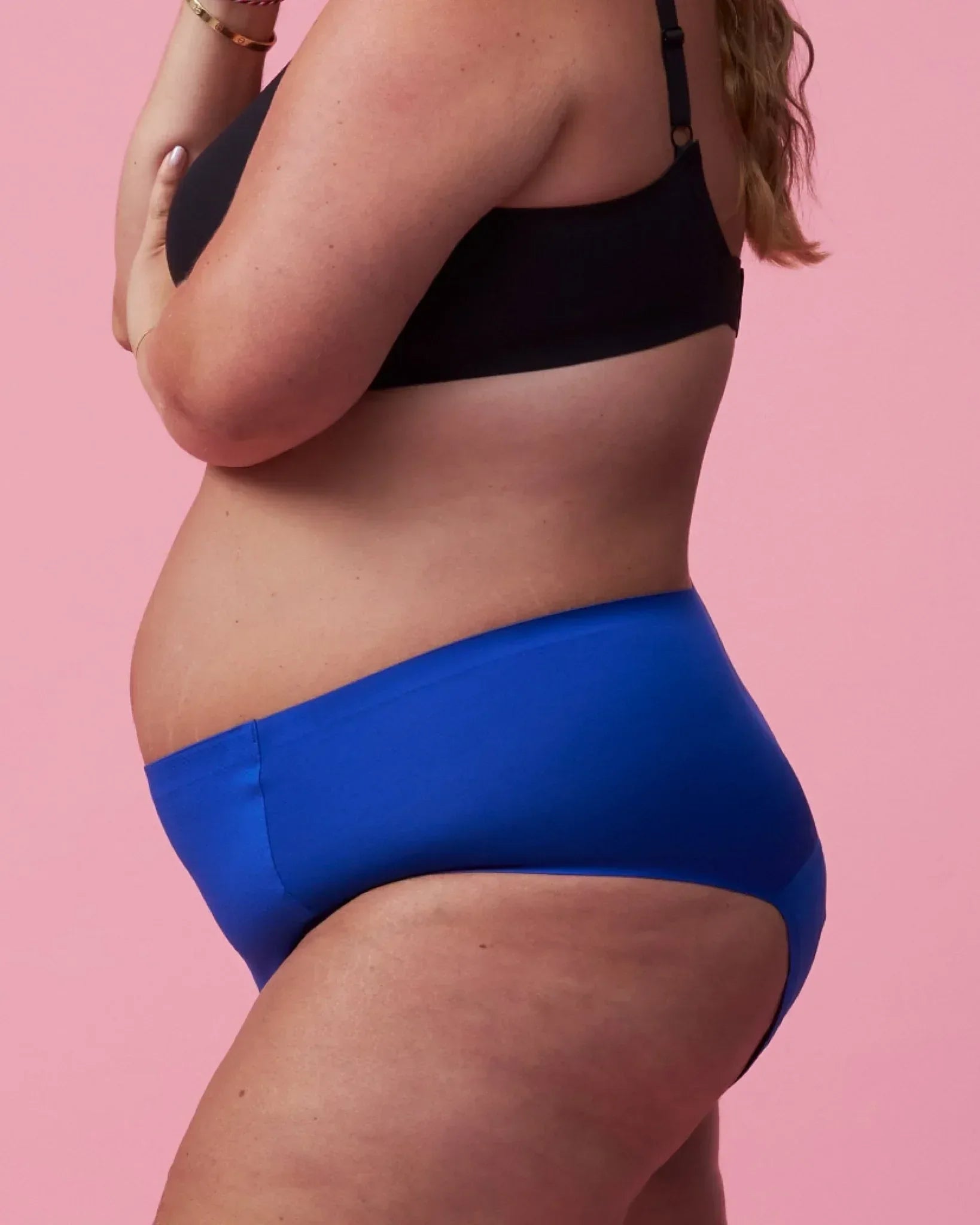 the-female-company-seamless-curve-high-waist-extra-strong-period-panty image 2