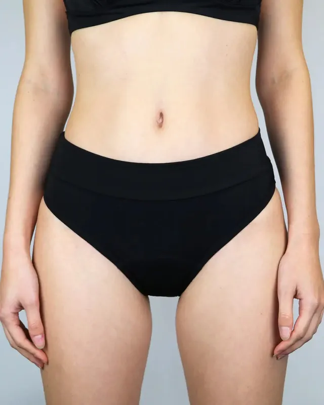 mylily-perioden-bikini-hose-basic-slip-periodenbademode-in-schwarz image 1