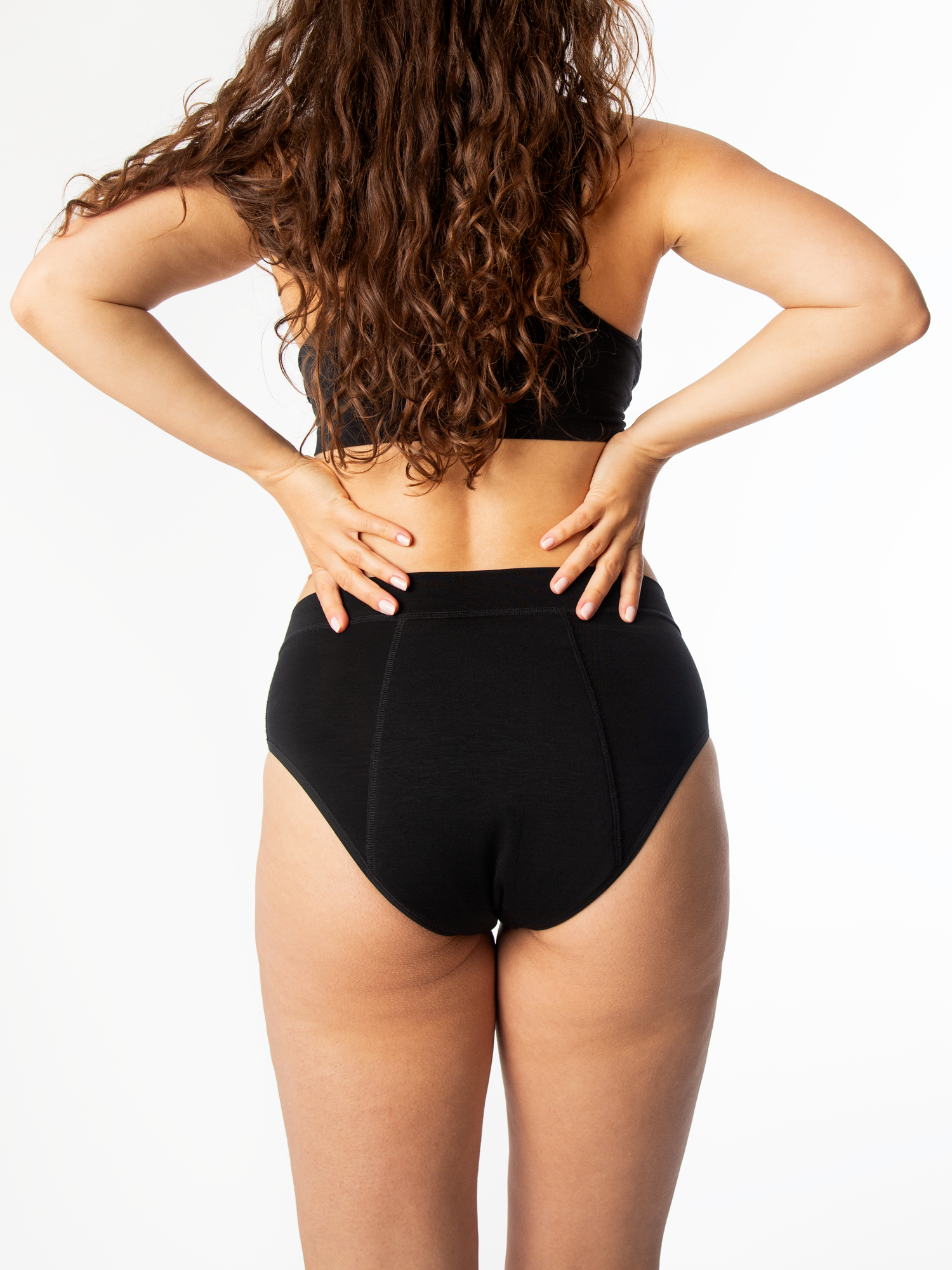 allmatters-overnight-high-waist-menstruationsunterw-sche-in-schwarz image 3