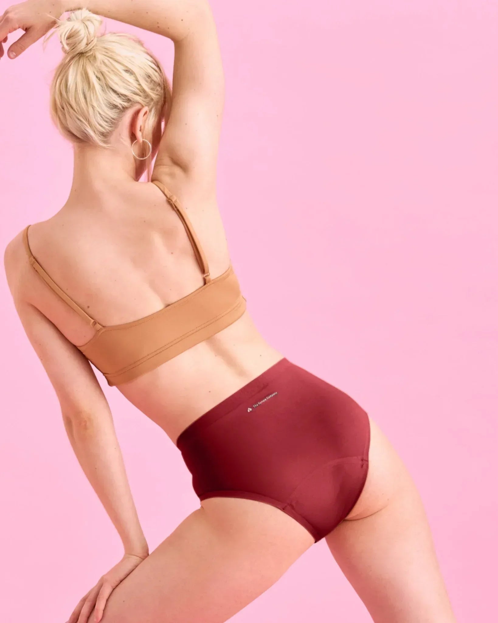 the-female-company-seamless-light-hipster-period-panty-mit-sauglage-xtra-thin-sc image 2