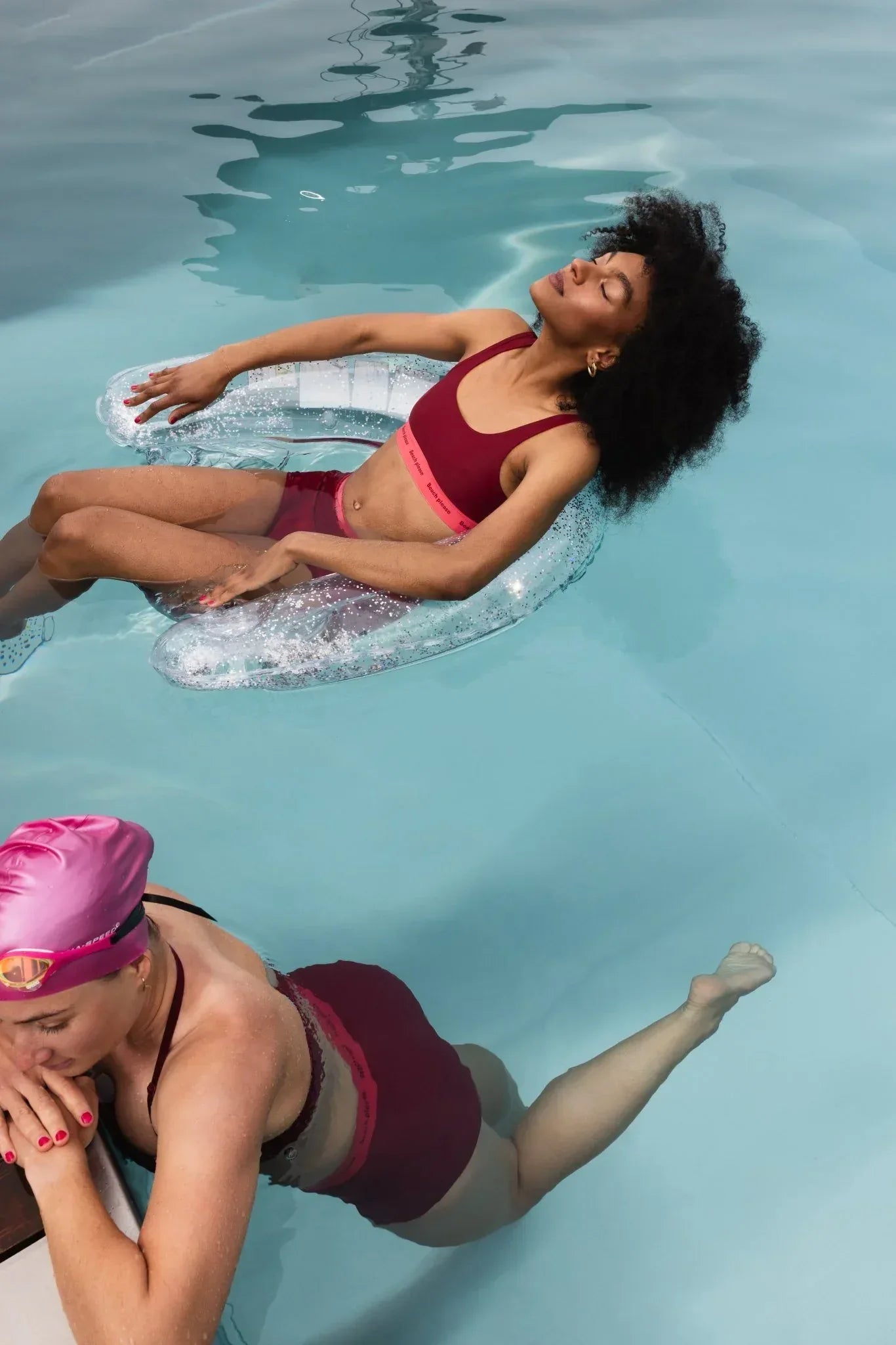 the-female-company-perioden-bikinitop-in-cherry-sportlicher-schnitt-mit-optimale image 7