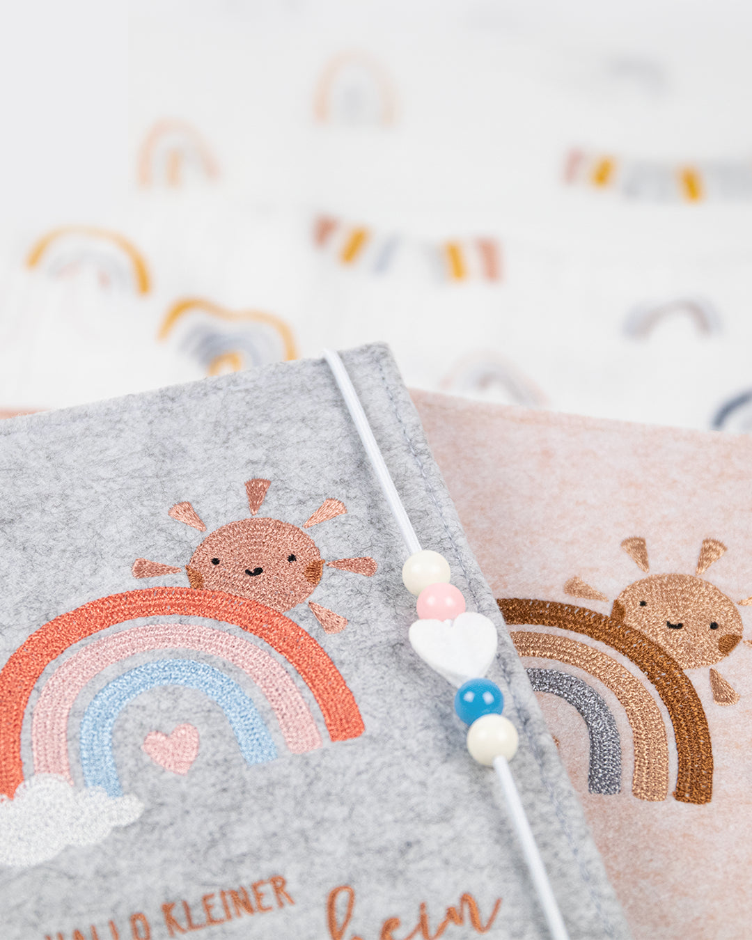 mylily-mutterpassh-lle-hallo-kleiner-sonnenschein-aus-filz-grau-mit-regenbogen image 7