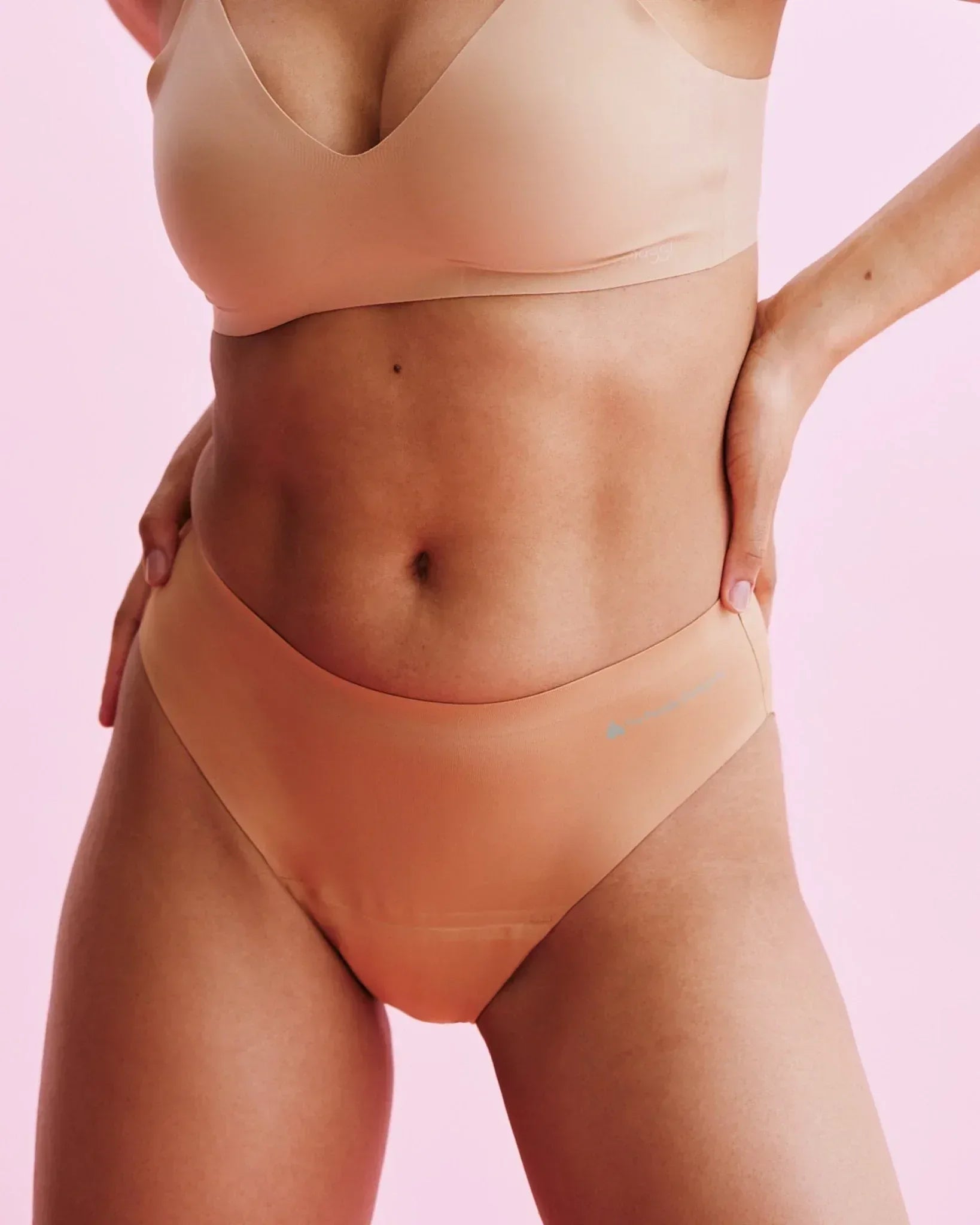 the-female-company-extra-strong-slip-seamless-1-0-sienna image 7