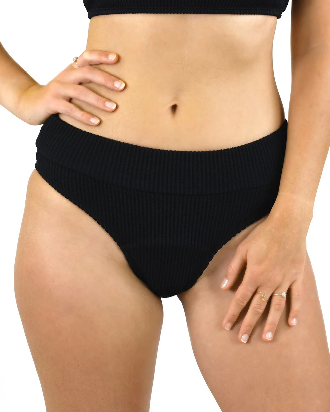 mylily-perioden-bikinihose-basic-slip-crinkle-schwarz-perioden-bademode image 1