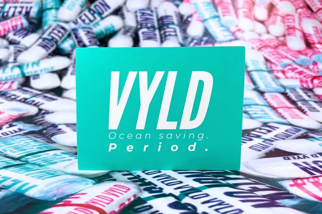 vyld-sticker-set-4-sticker-in-2-motiven-vyldes-t-rkis image 1